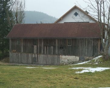 Säge, Ansicht von Westen, Untergeschoß teilweise sichtbar