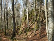 Felshöcker mit steilen Flanken