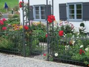 Barockgarten mit Rosenbogen